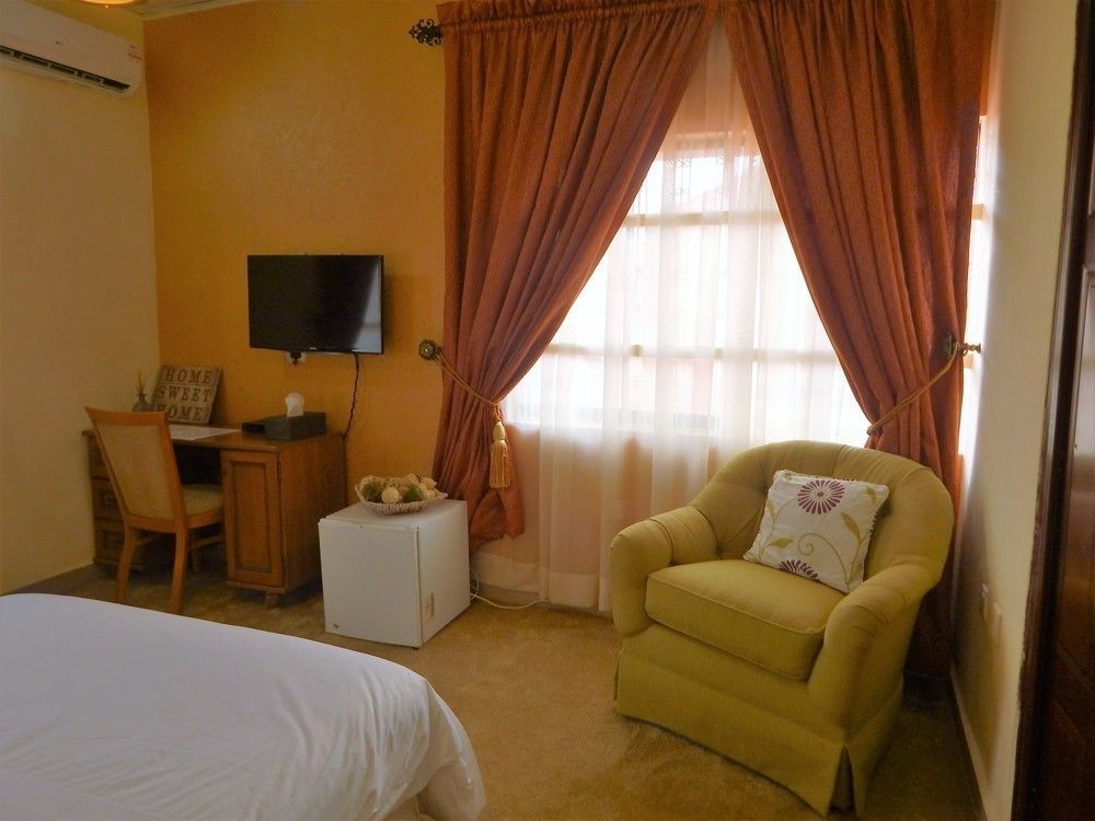 Redwood Place Hotel Abuja Exterior photo